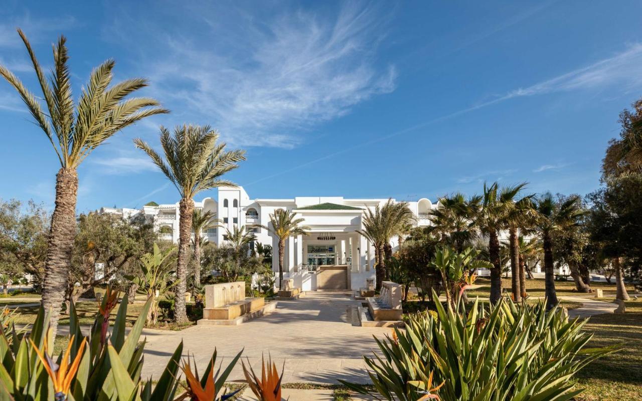 哈马迈特海水浴度假丽笙布鲁酒店 哈馬馬特 外观 照片 The main entrance of the hotel