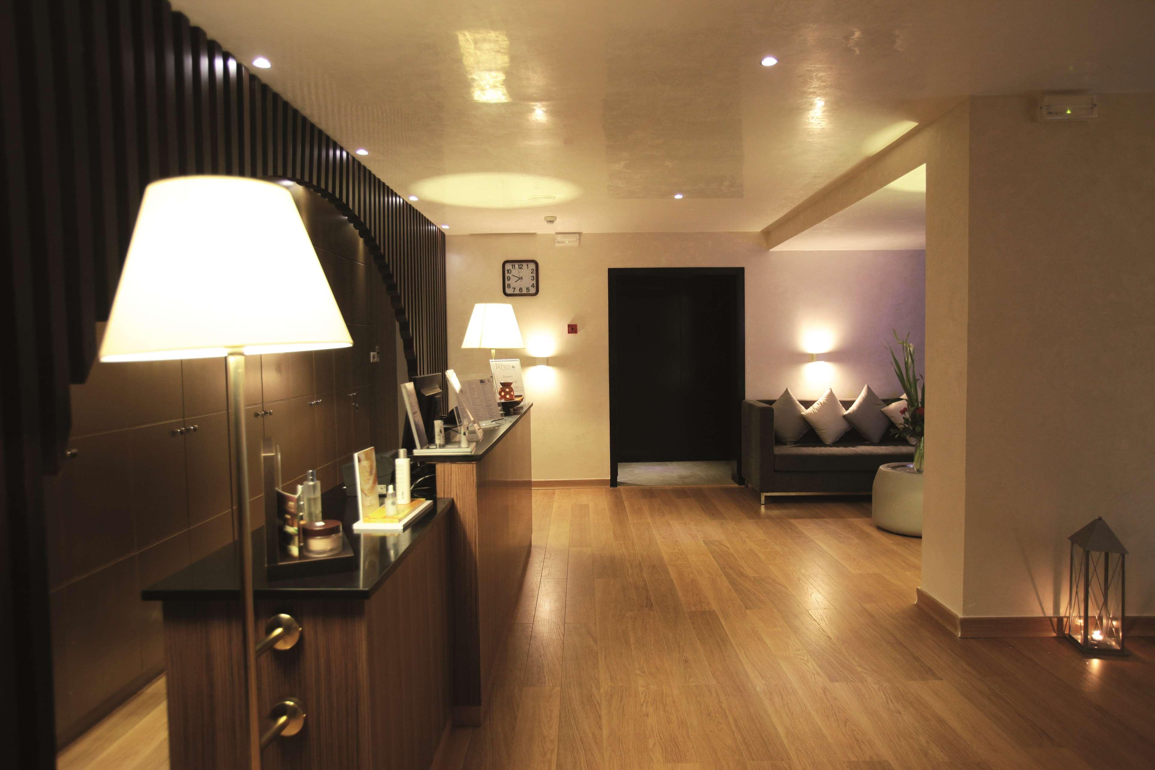 哈马迈特海水浴度假丽笙布鲁酒店 哈馬馬特 外观 照片 The interior of a private suite