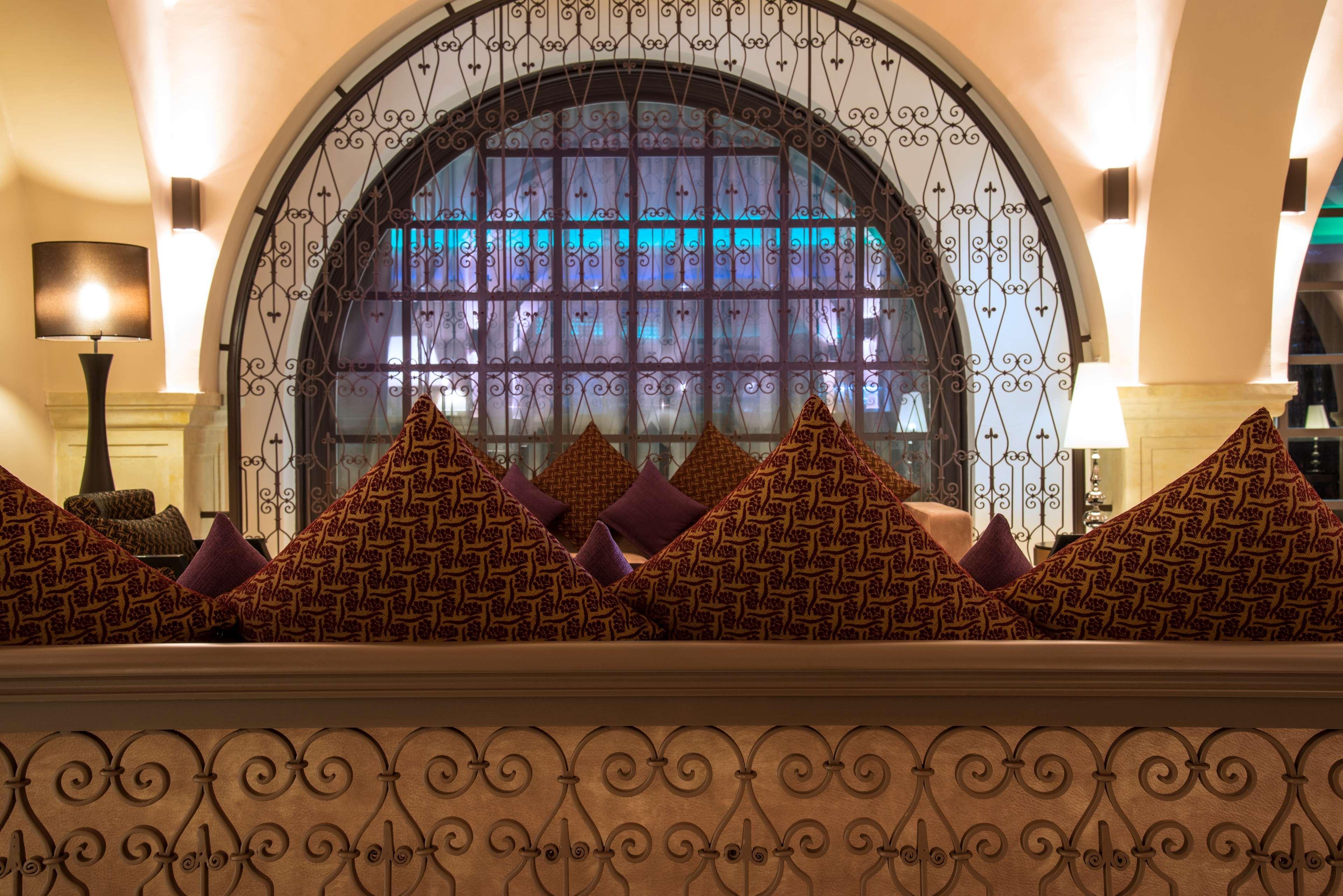 哈马迈特海水浴度假丽笙布鲁酒店 哈馬馬特 外观 照片 The interior of the hotel
